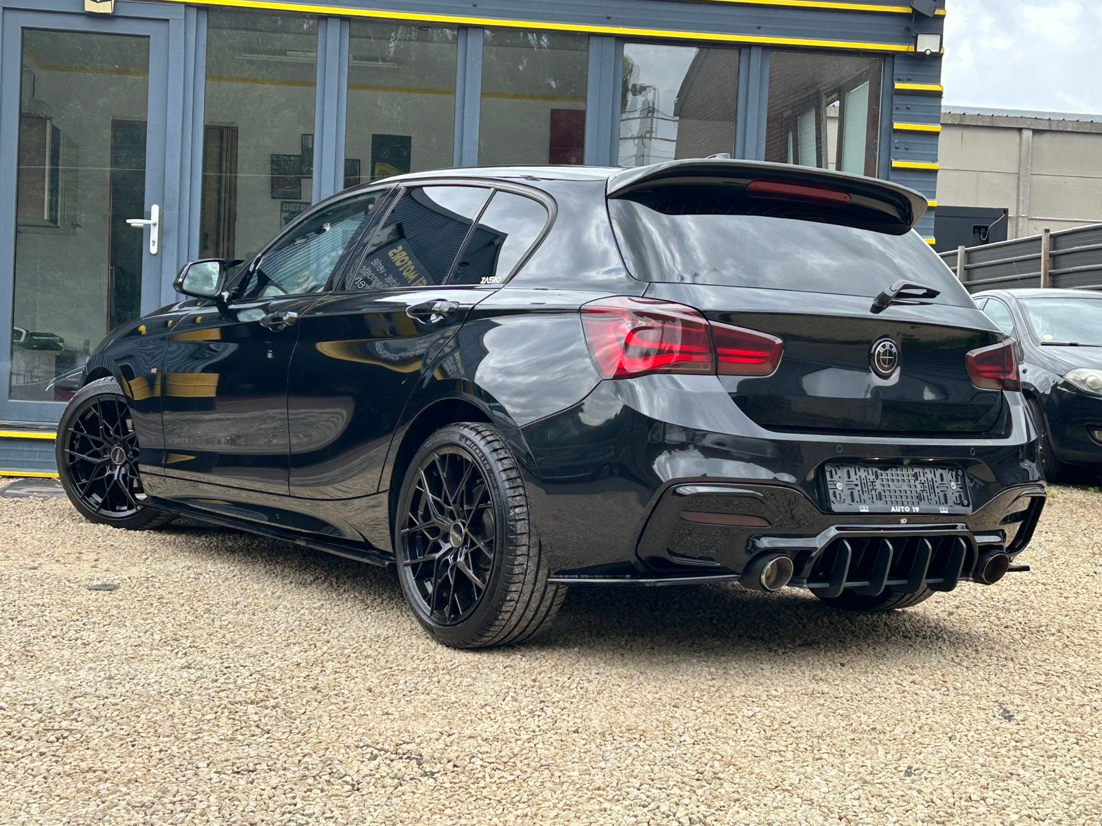 BMW 118 i (KIT 140i) 2019, Enlèvement ou Envoi, BMW
