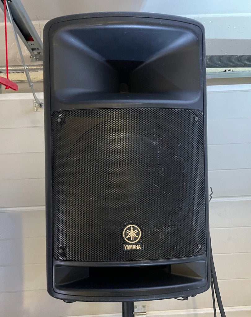 2 Actieve luidsprekers Yamaha MSR 400, Musique & Instruments, Amplis | Clavier, Moniteur & Sono, Enlèvement, Utilisé, Moins de 500 watts