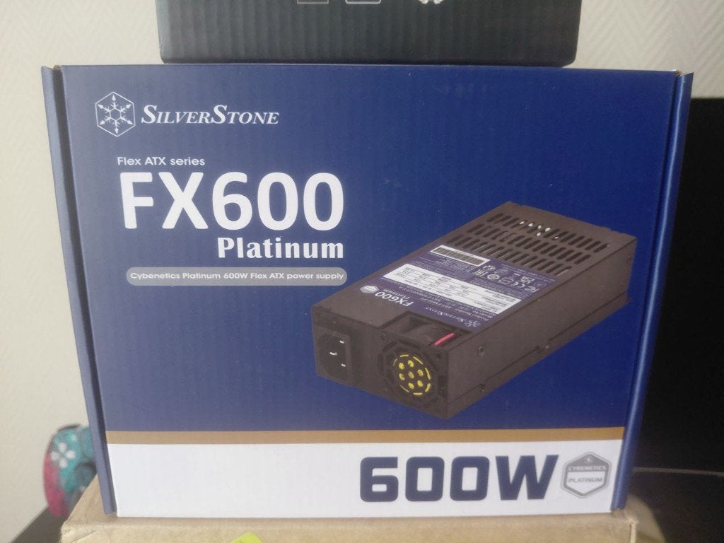 Silverstone FX600 Platinum, Informatique & Logiciels, Enlèvement, Comme neuf