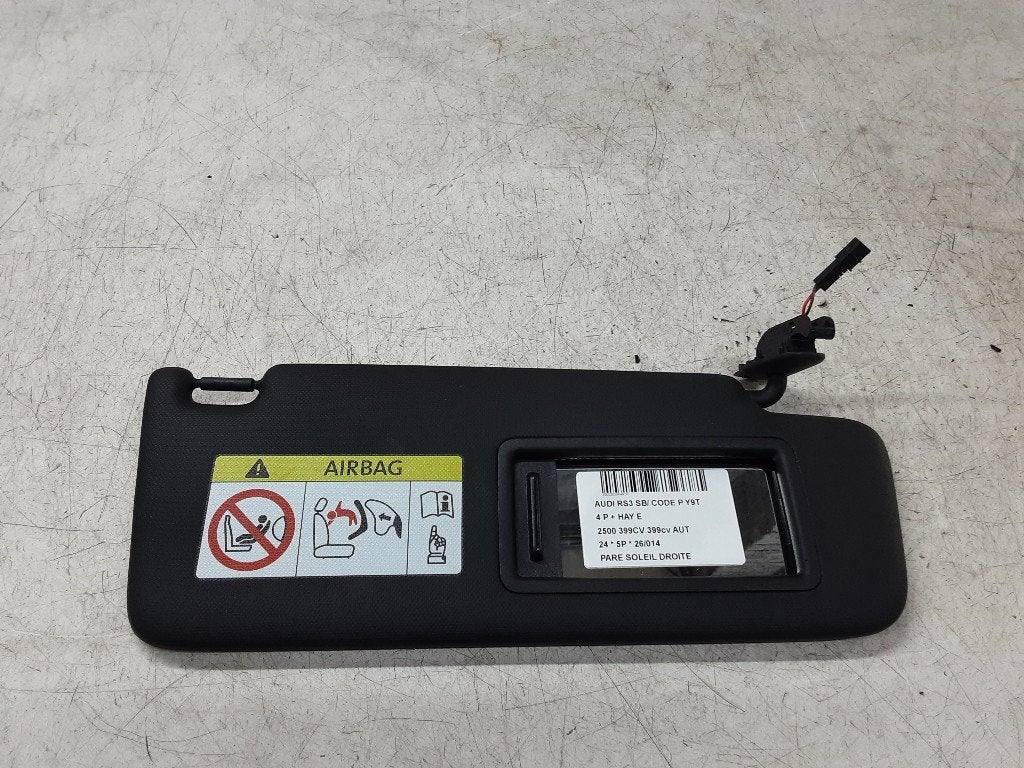ZONNEKLEP RECHTS Audi RS 3 Sportback (8YA) (01-2021/-), Gebruikt, Mevr. I. Hauben, Audi, Rue de l'Espoir 34 34
4030  GRIVEGNÉE, BE