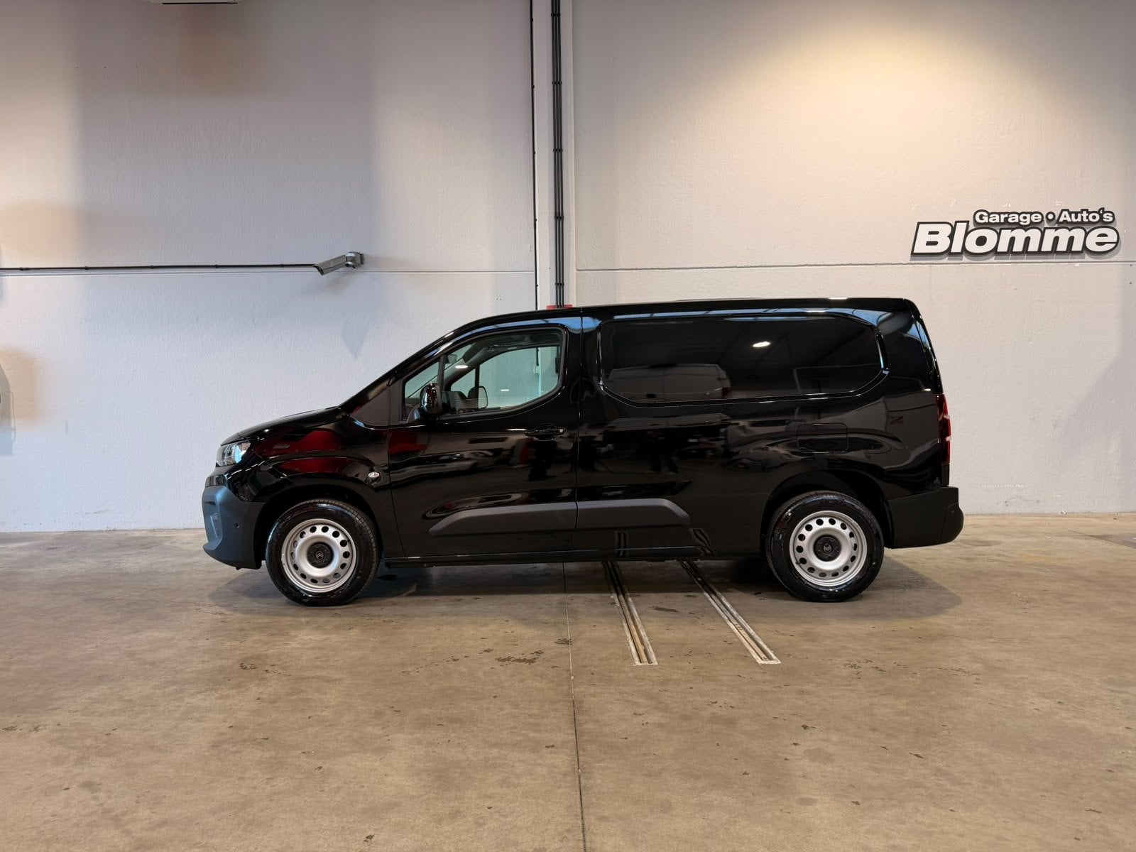 Citroën Berlingo 1.5 BlueHDi 130 S&S L2 3 zit - XL scherm m, Voorwielaandrijving, Stof, Gebruikt, Zwart