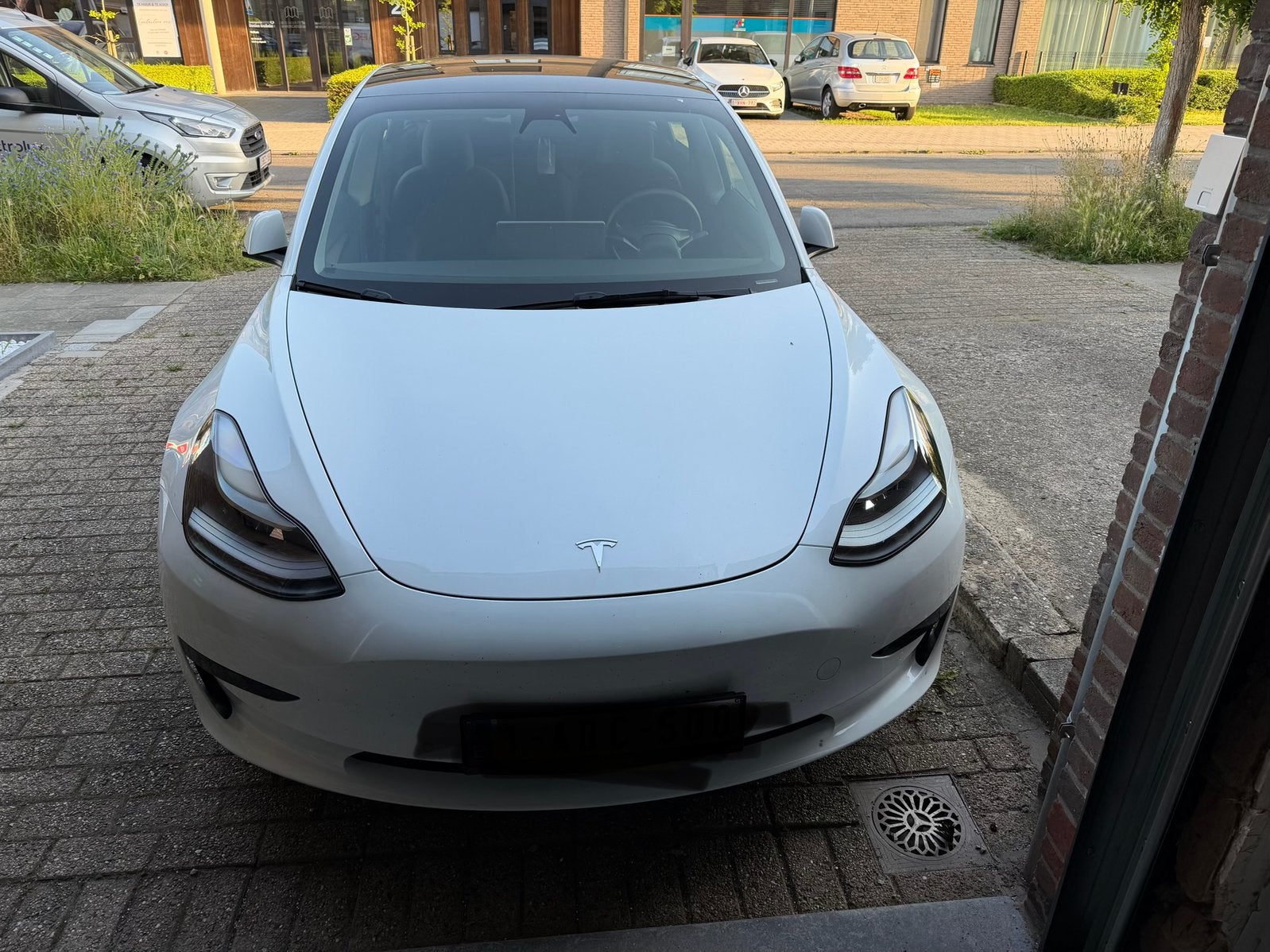 Tesla, Auto's, Automaat, Achterwielaandrijving, Zwart, Wit