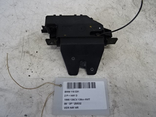 SERRURE COFFRE BMW 1 serie (E81) (01-2006/09-2012), Utilisé, BMW, Haillon arrière