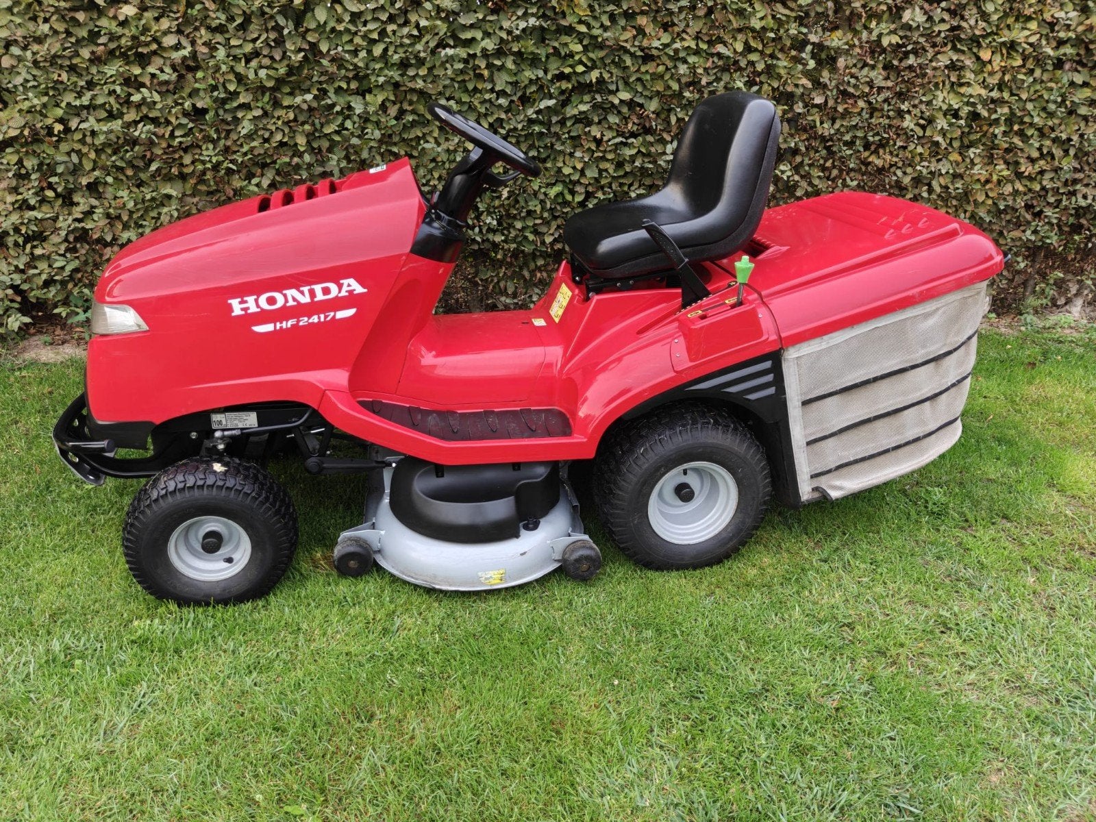 zitmaaier Honda hf2417 17 pk 2 cilinder optiflow/versamow, Enlèvement ou Envoi, Bac de ramassage