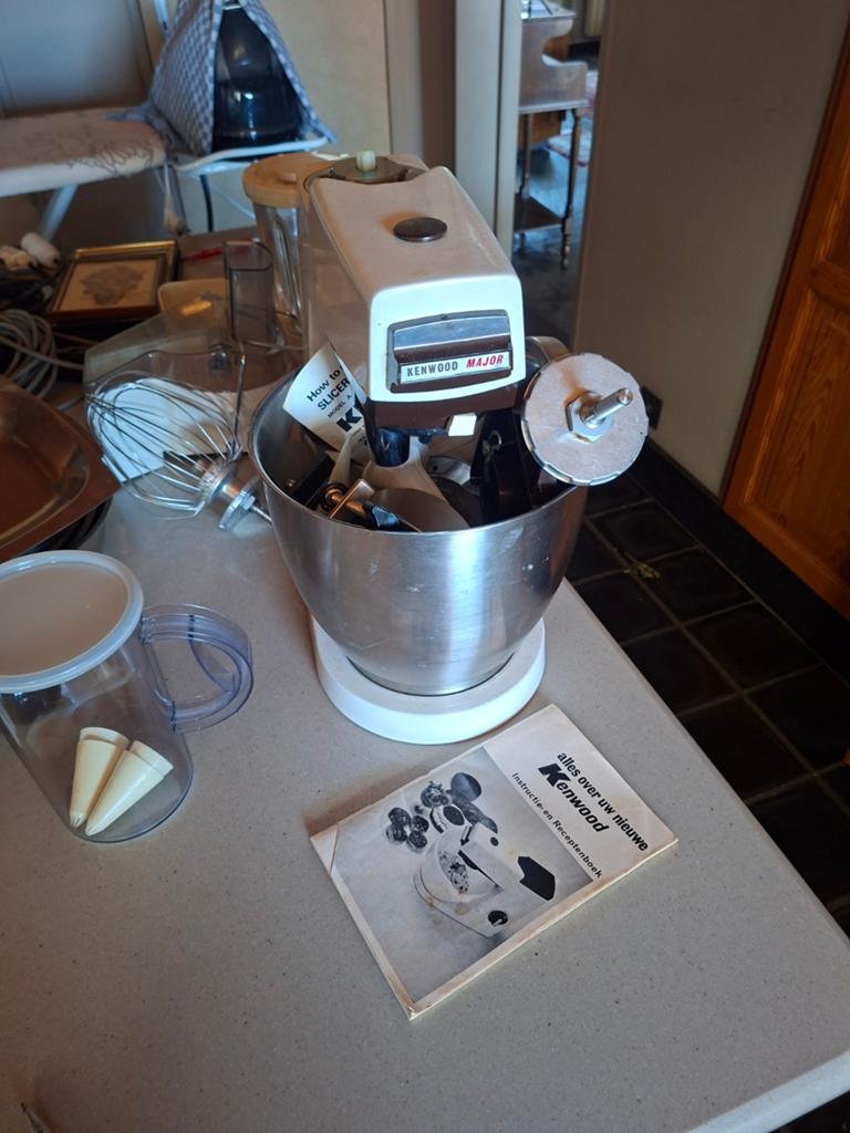 Kenwood volledig alle hulpstukken zijn aanwezig., Ophalen