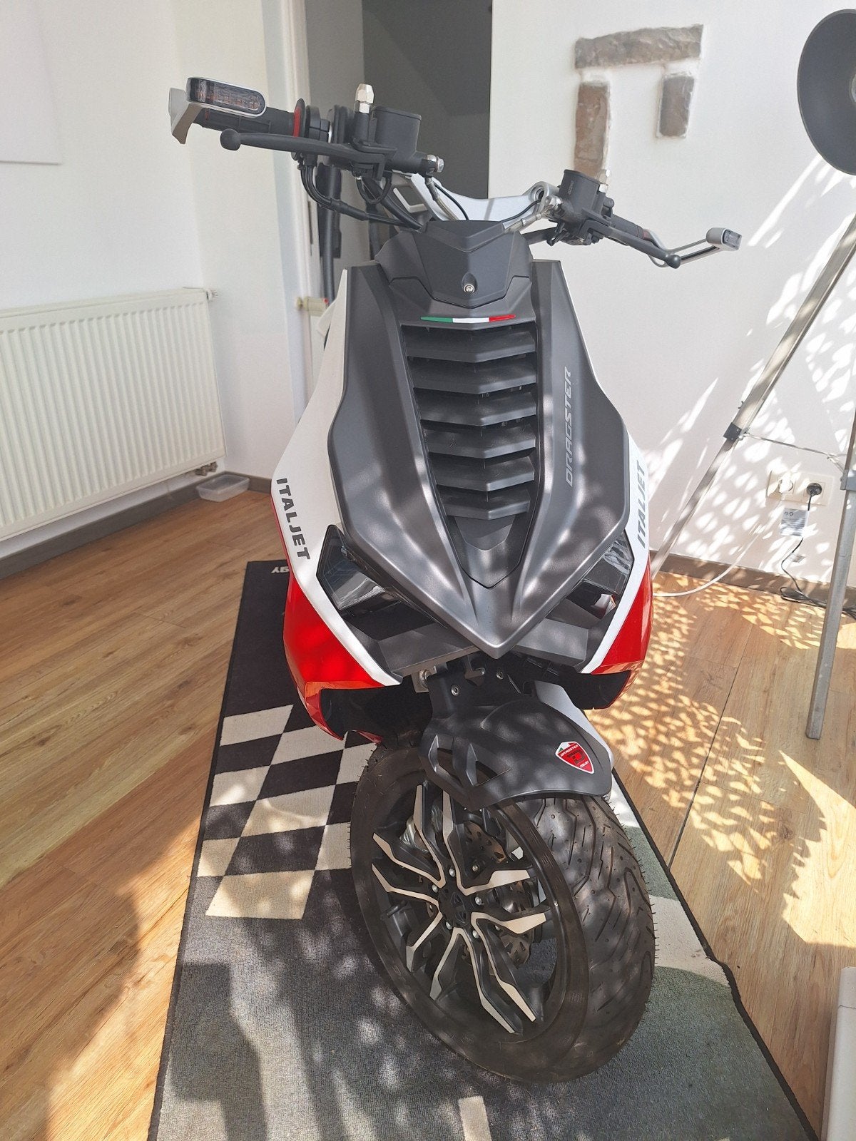 scooteur125 italjet dragster injection, Vélos & Vélomoteurs, Scooters | Peugeot, Neuf, 125 cm³, Enlèvement, Essence