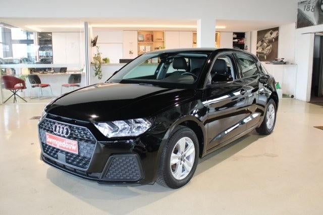 Audi A1 Sportback 25 TFSI Advanced (EU6AP), Voorwielaandrijving, Stof, A1, Zwart