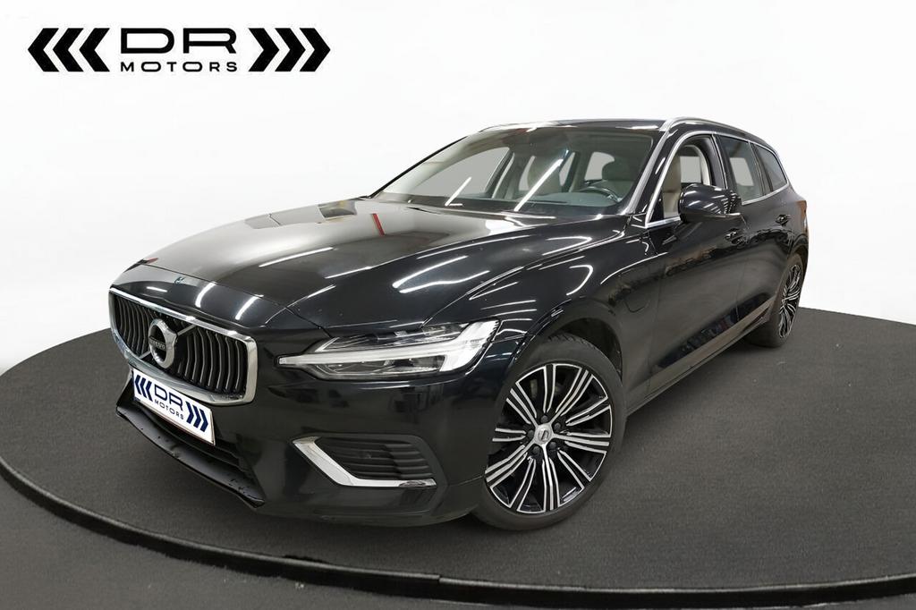 Volvo V60 T8 - 392 PK - ADAPTIVE CRUISE - 360 CAMERA - COMF, Auto's, Volvo, 0 min, Euro 6, 1969 cc, 0 kg