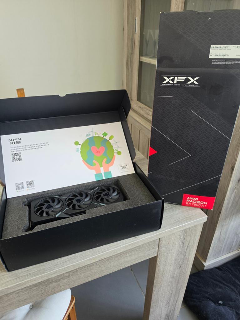 Radeon RX 7900 XT 20gb, Informatique & Logiciels, Boîtiers d'ordinateurs