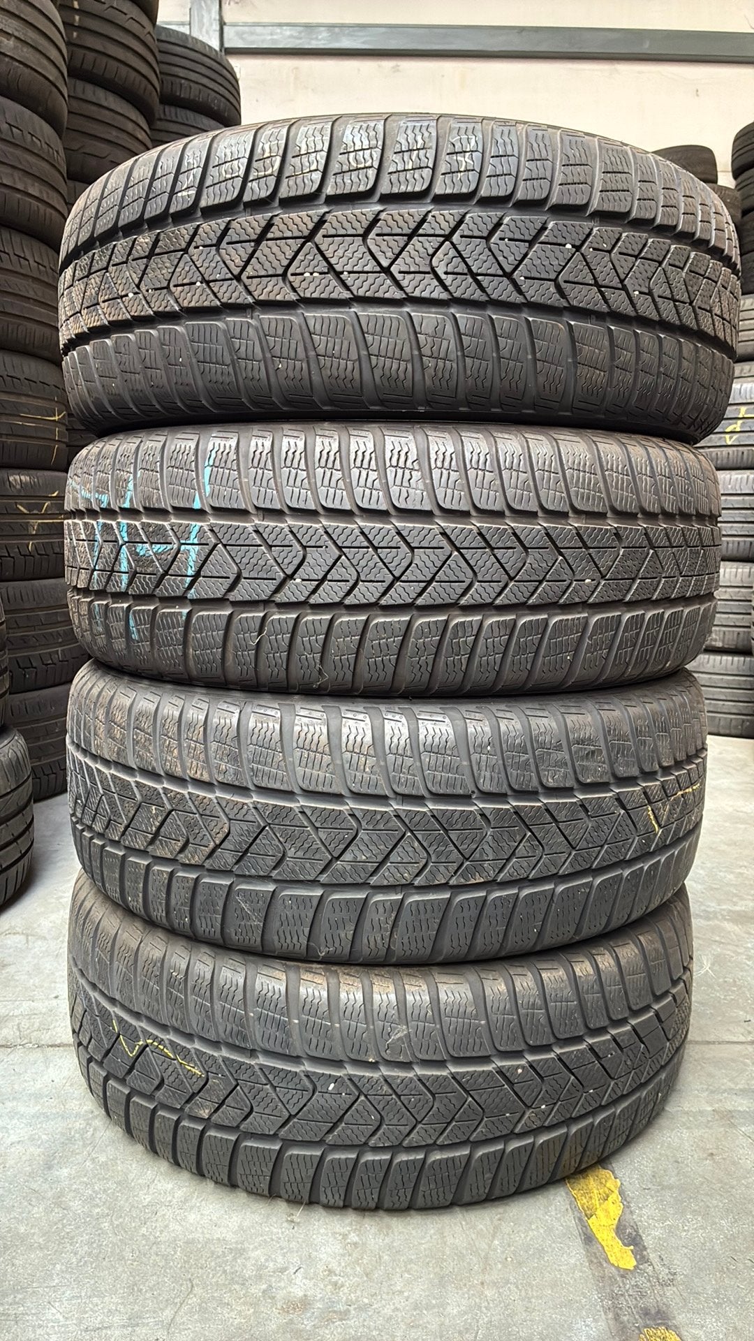 2055017 205/50/17 205/50R17 winterbanden merk Pirelli, Ophalen