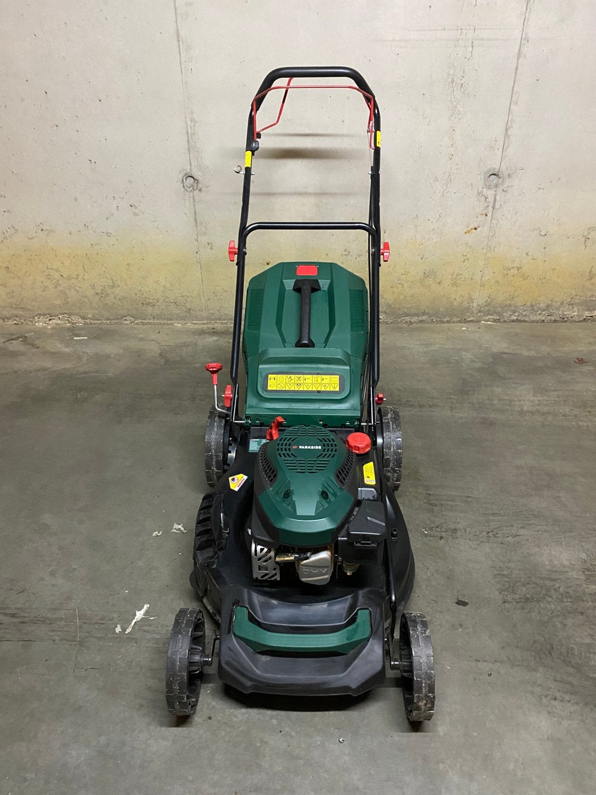 Grasmaaier zelftrekker, Tuin en Terras, Ophalen, Zo goed als nieuw, 50 cm of meer, Opvangzak