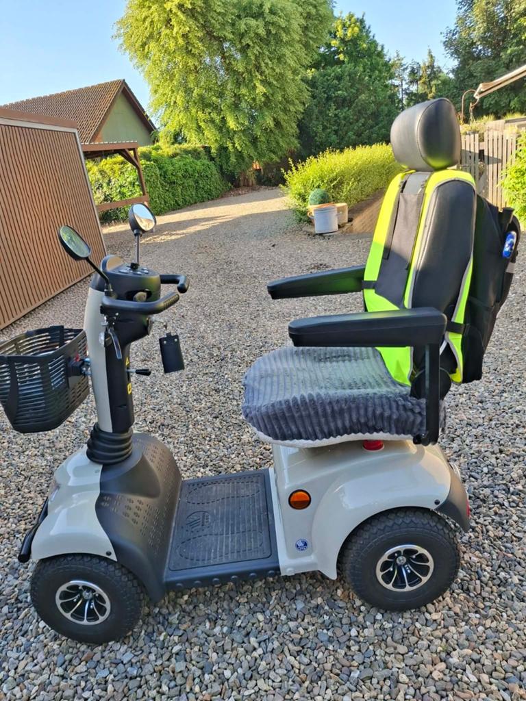 Scootmobiel met oprijplaat, Diversen, Brommobielen en Scootmobielen, Ophalen