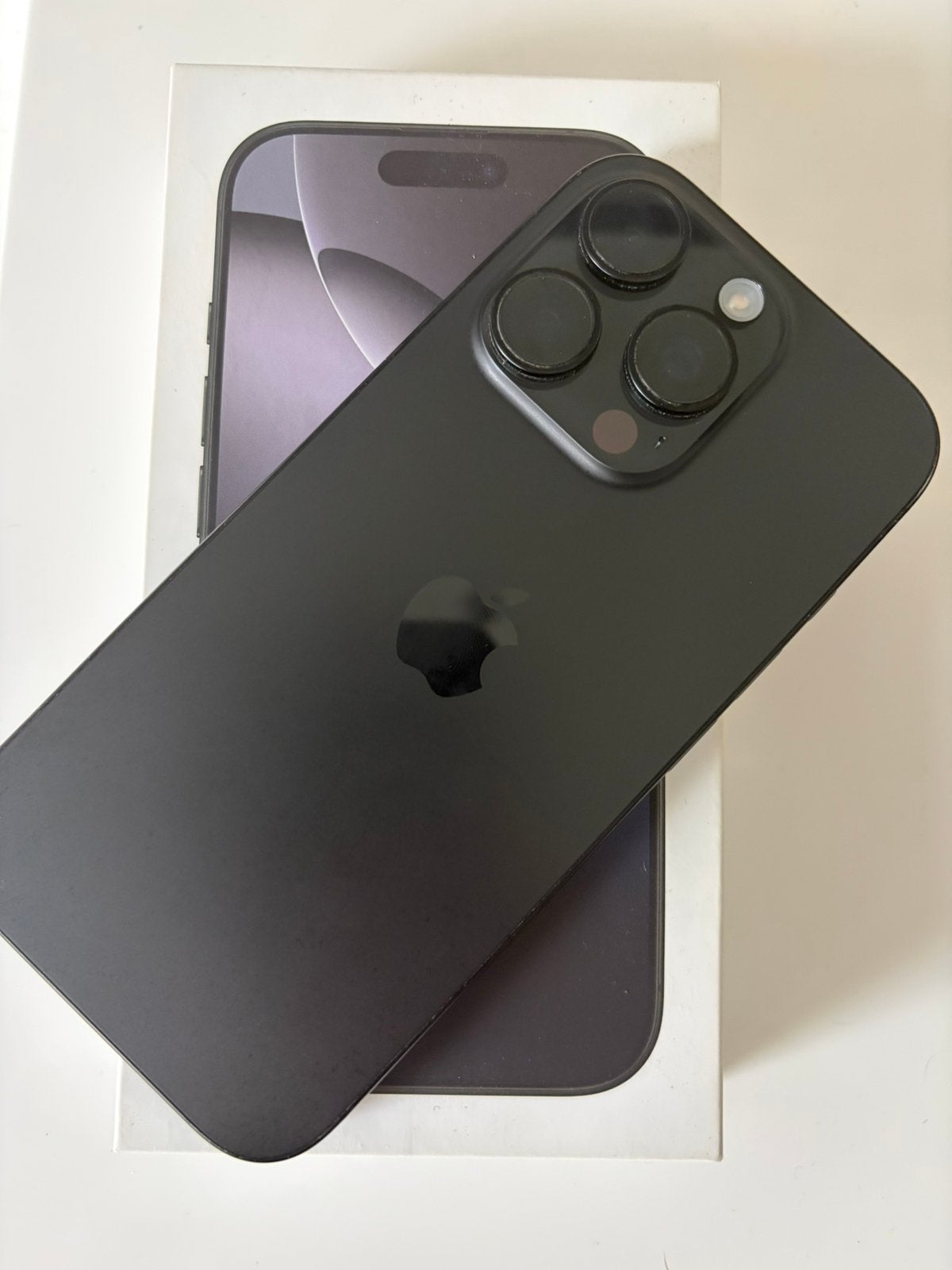 Iphone 16 pro, Télécoms, IPhone 16 Pro, 128 GB, Enlèvement, Utilisé