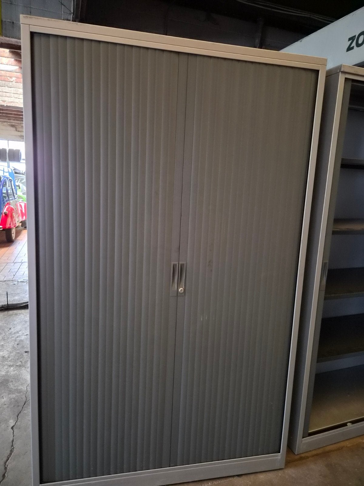 Armoire métallique a volet, Enlèvement