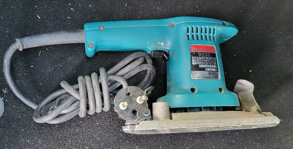 makita schuurmachine, Doe-het-zelf en Bouw, Ophalen, Gebruikt, Minder dan 600 watt, Vlakschuurmachine
