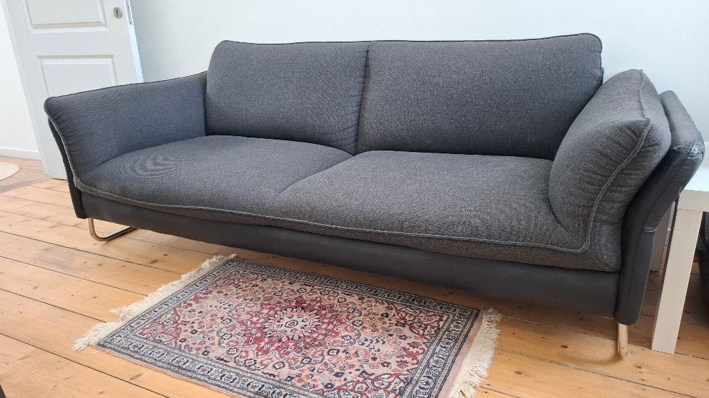 zwart-grijze 2 persoonszetel - moet woensdag weg, Ophalen, Gebruikt, 100 tot 125 cm, Leer