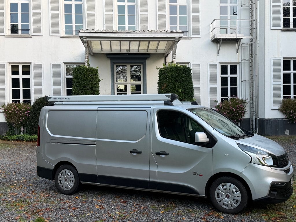 Fiat Talento bestelwagen slechts 16.000km ( Trafic Renault ), Autos, Argent ou Gris, 174 g/km, Euro 6, Noir