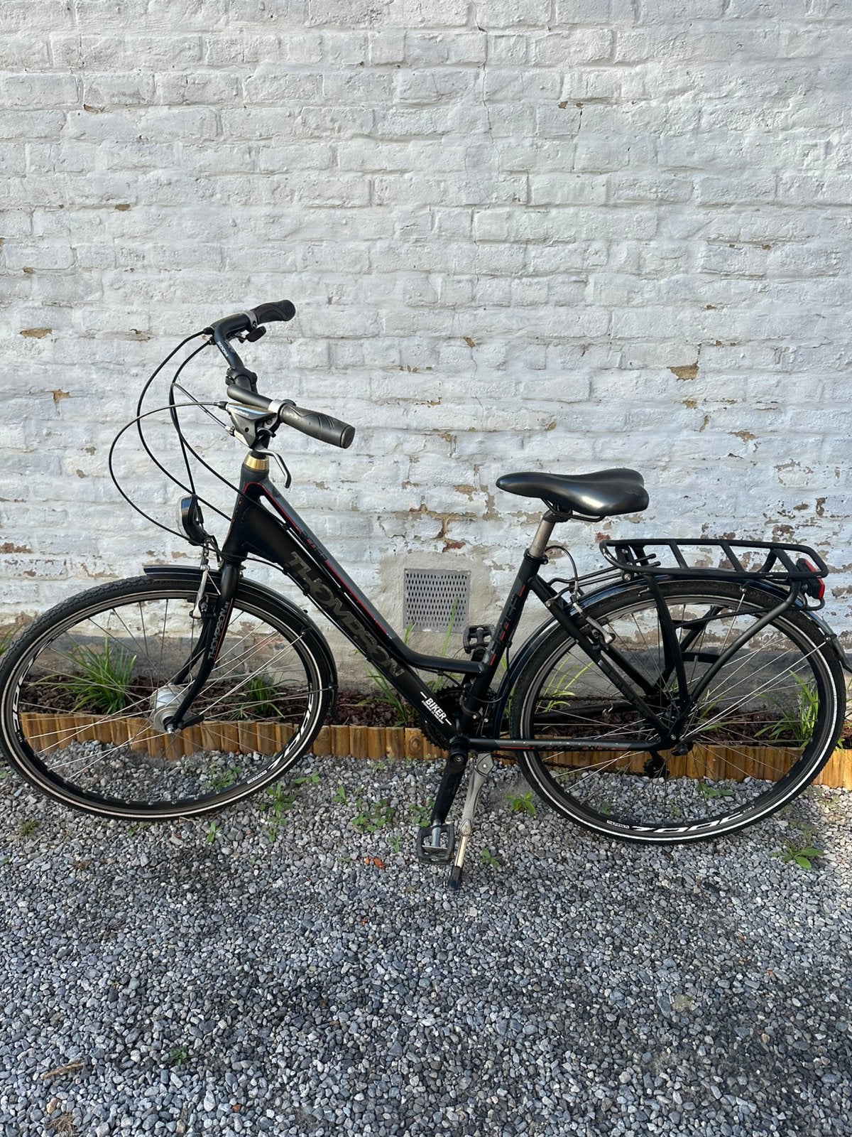 Fiets Thompson 28inch, Fietsen en Brommers, Ophalen, Zo goed als nieuw, Versnellingen