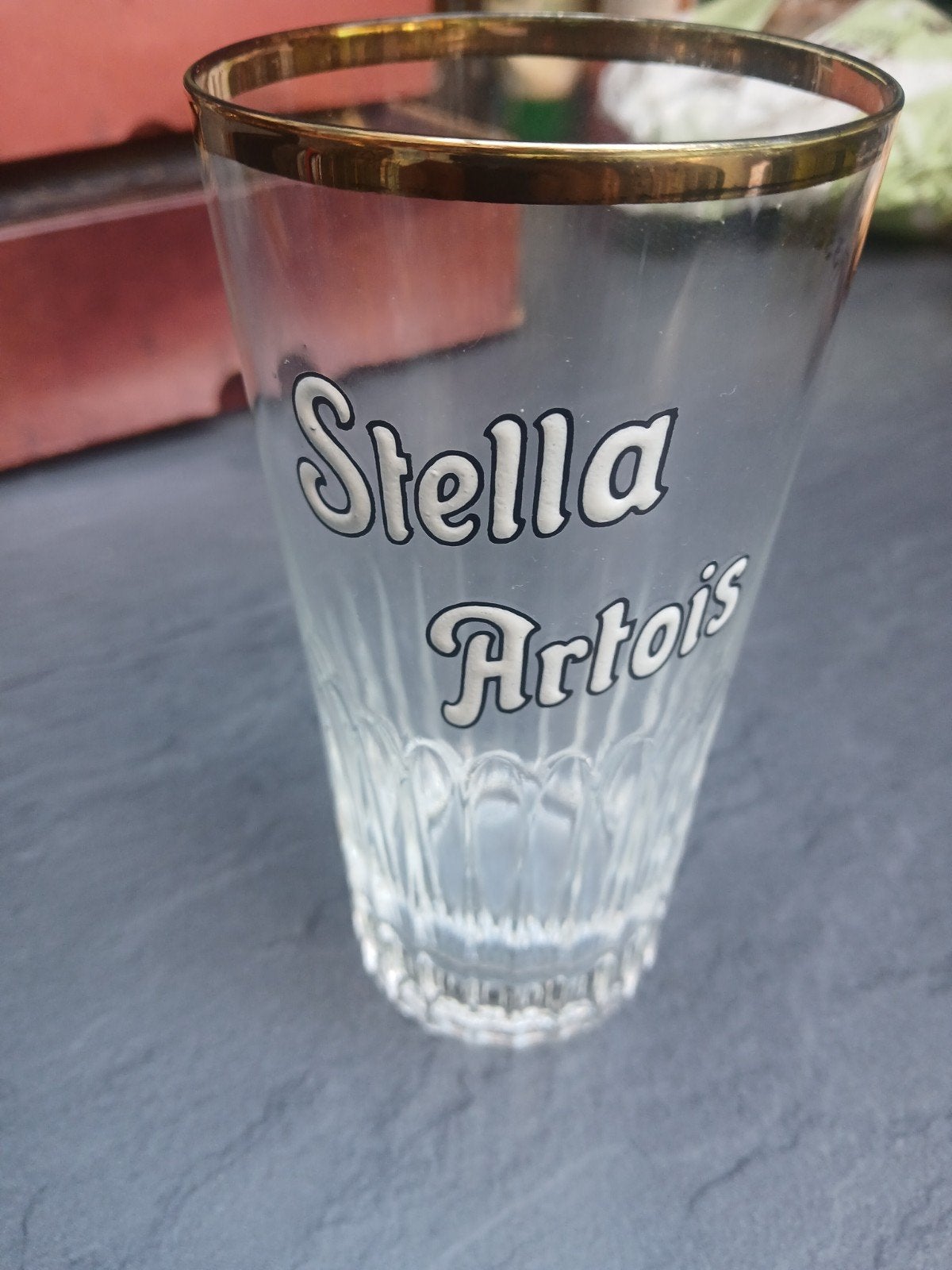 Glas 33cl stella artois ..dikke emailleletters, Verzamelen, Ophalen