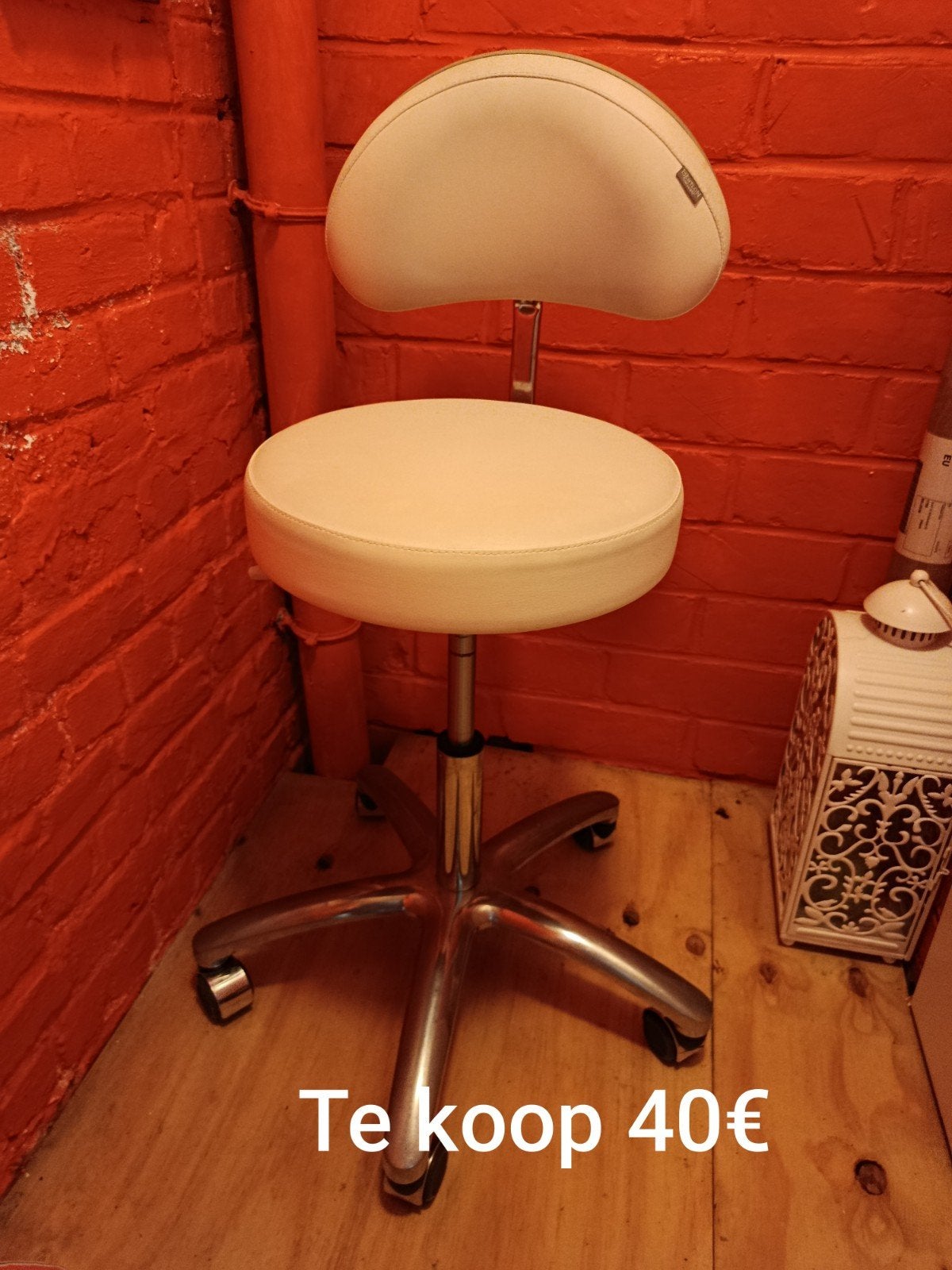 Tabouret Bentlon, Huis en Inrichting, Ophalen, In hoogte verstelbaar, Zo goed als nieuw, IJzer