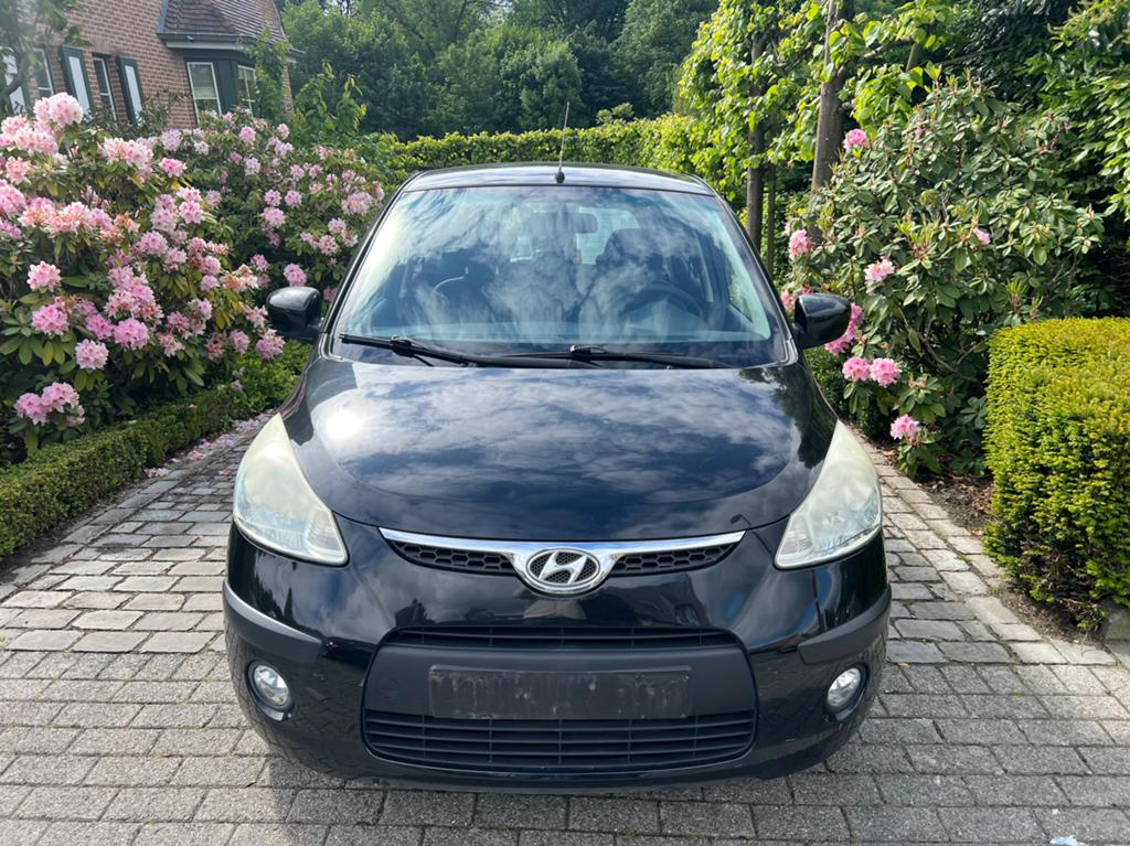 Hyundai i10/2009/1.1 essence/100 000 km, Achat, Noir, 5 portes, Particulier