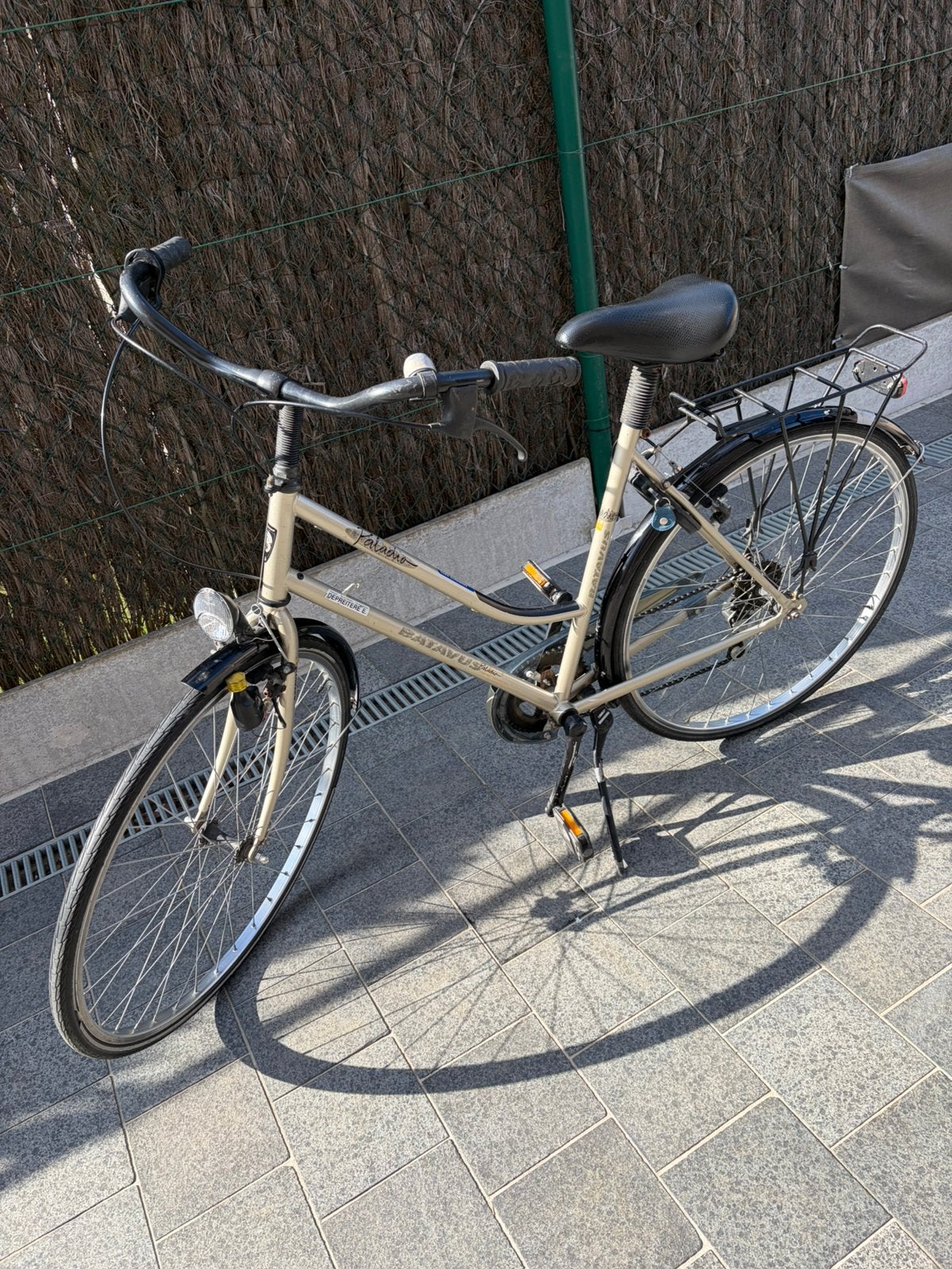 Damesfiets Batavus, Ophalen, Gebruikt, Velgrem, Versnellingen