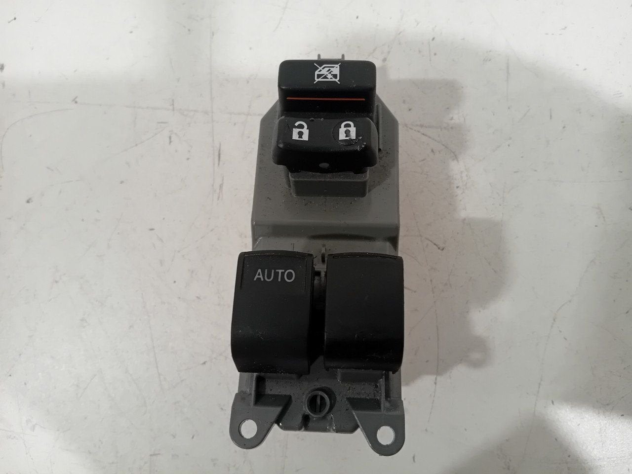 Bedieningspaneel elektrische ramen Toyota Yaris, Onderdelen@venauto.nl, Van der Ven Autorecycling B.V., Ettenseweg 76, 4706 PB Roosendaal, The Netherlands