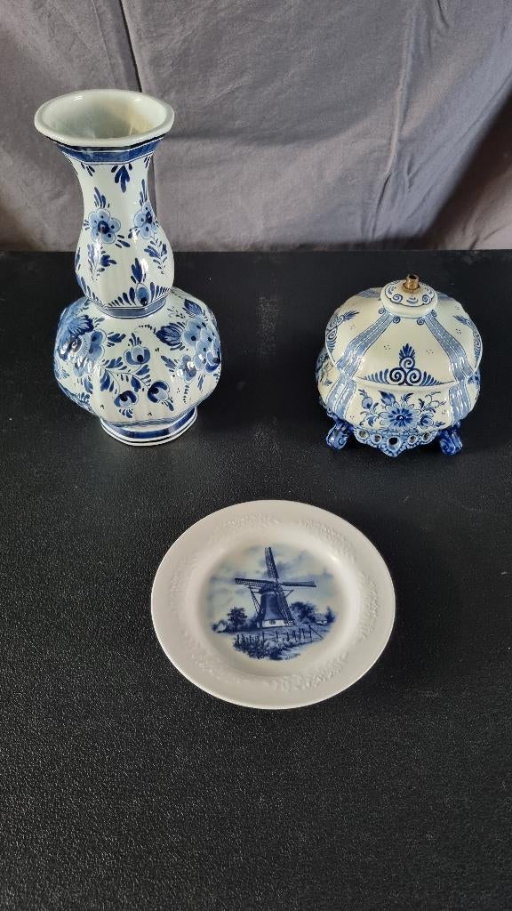 Delfts blauwe decoratie set – vaas, pot en sierbord, Ophalen