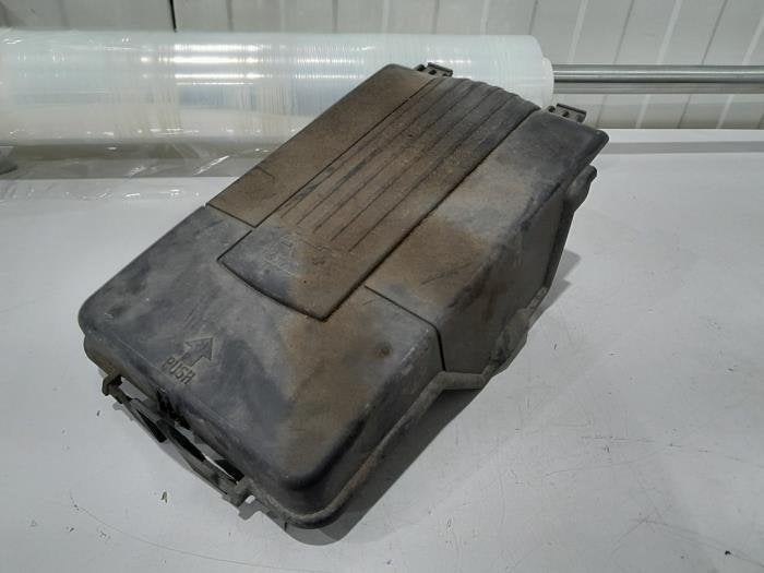 Couvercle de la batterie d'un Volkswagen Caddy, Volkswagen, -, 3 mois de garantie, Utilisé