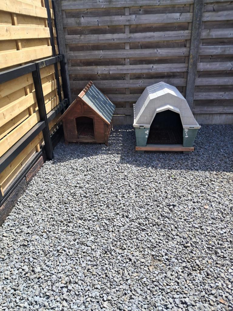 Twee hondenhokken., Dieren en Toebehoren, Ophalen