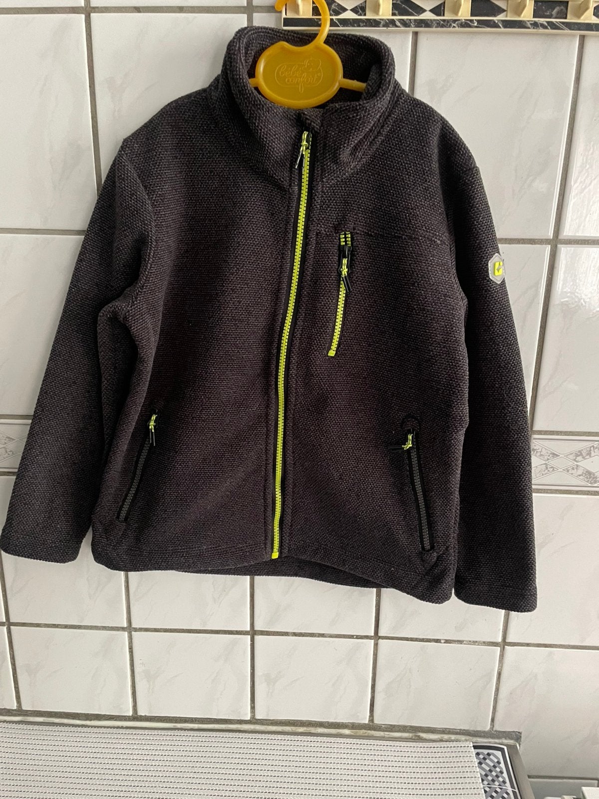 Gillet garcon 8 ans, Enfants & Bébés, Enlèvement