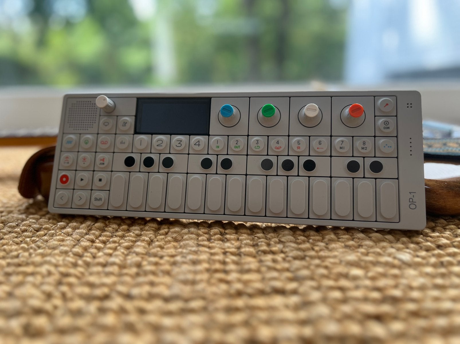 Op1 teenage engineering, Muziek en Instrumenten, Ophalen of Verzenden, Zo goed als nieuw