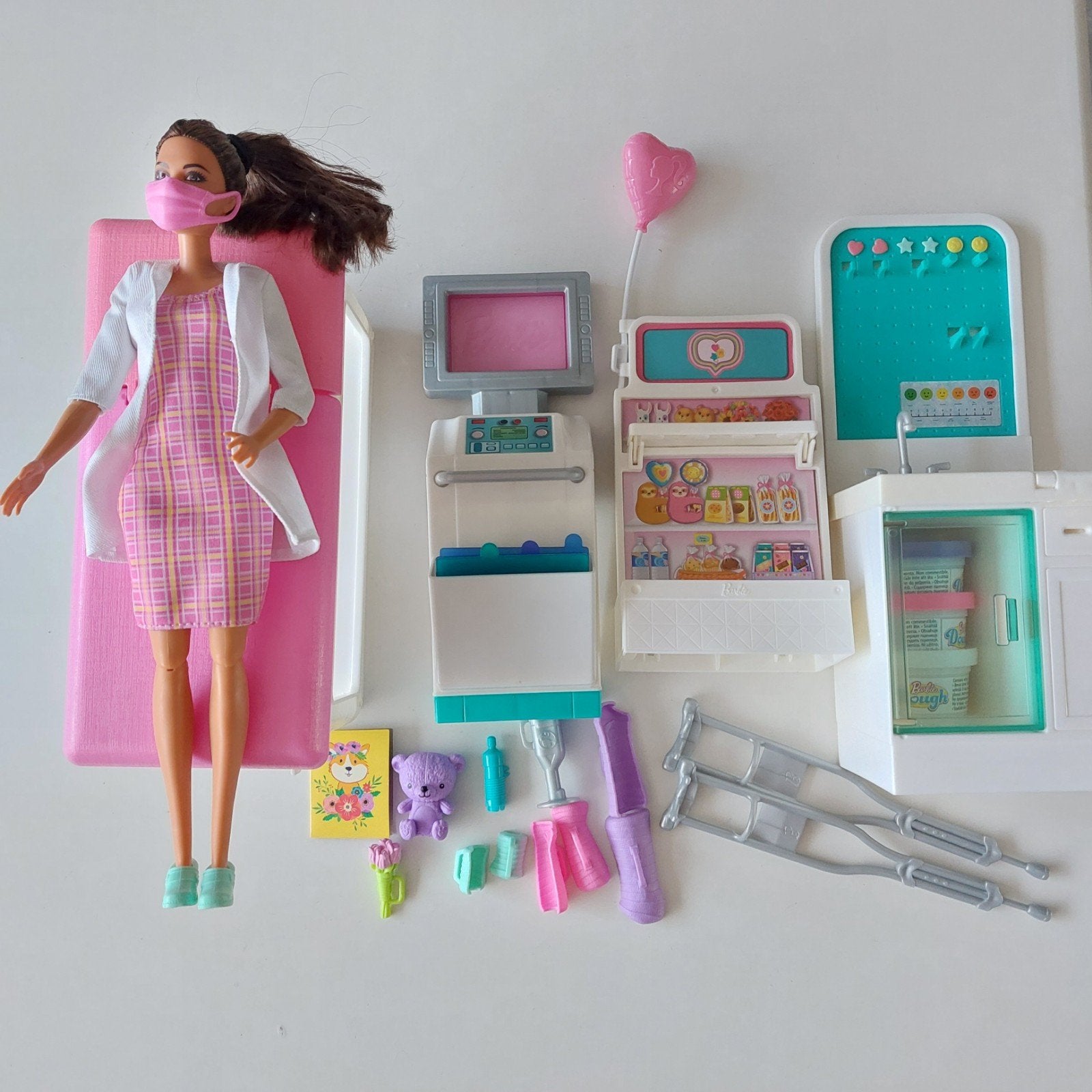 Barbie Snelgipskliniek speelset met dokterspop. Goede staat, Ophalen, Gebruikt, Barbie