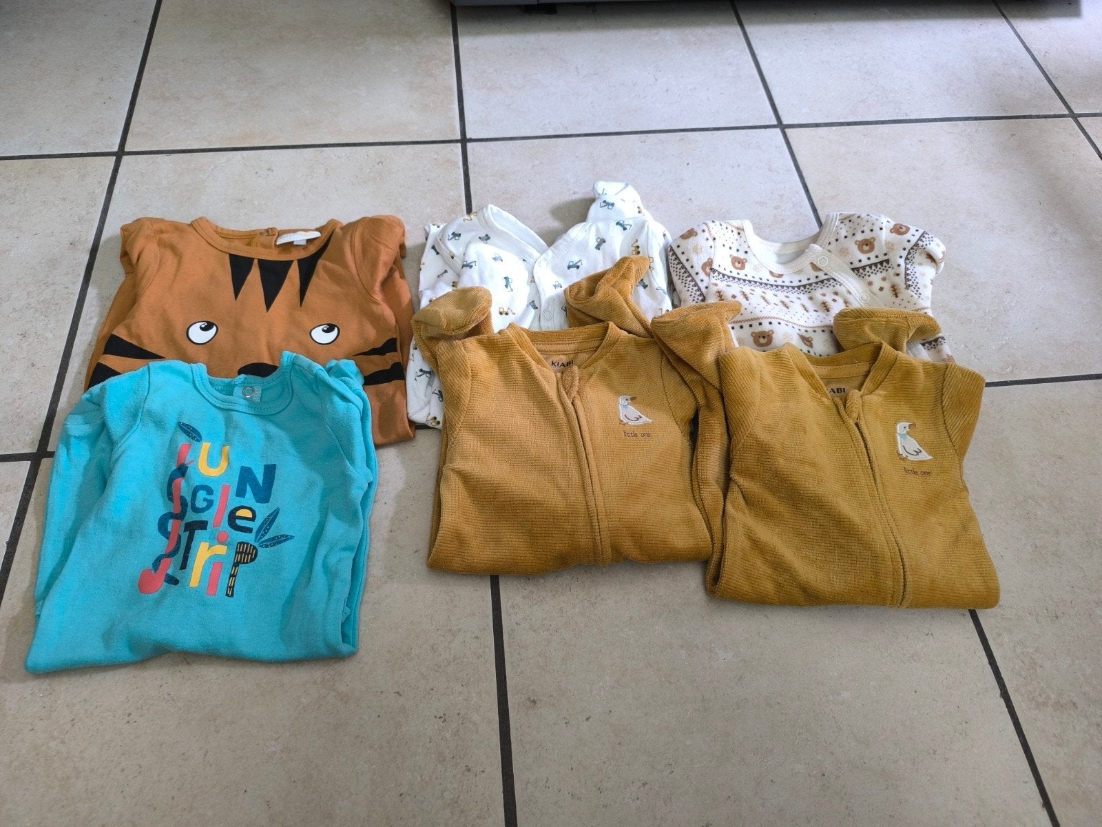 Pyjamas taille 56 cm, Enlèvement