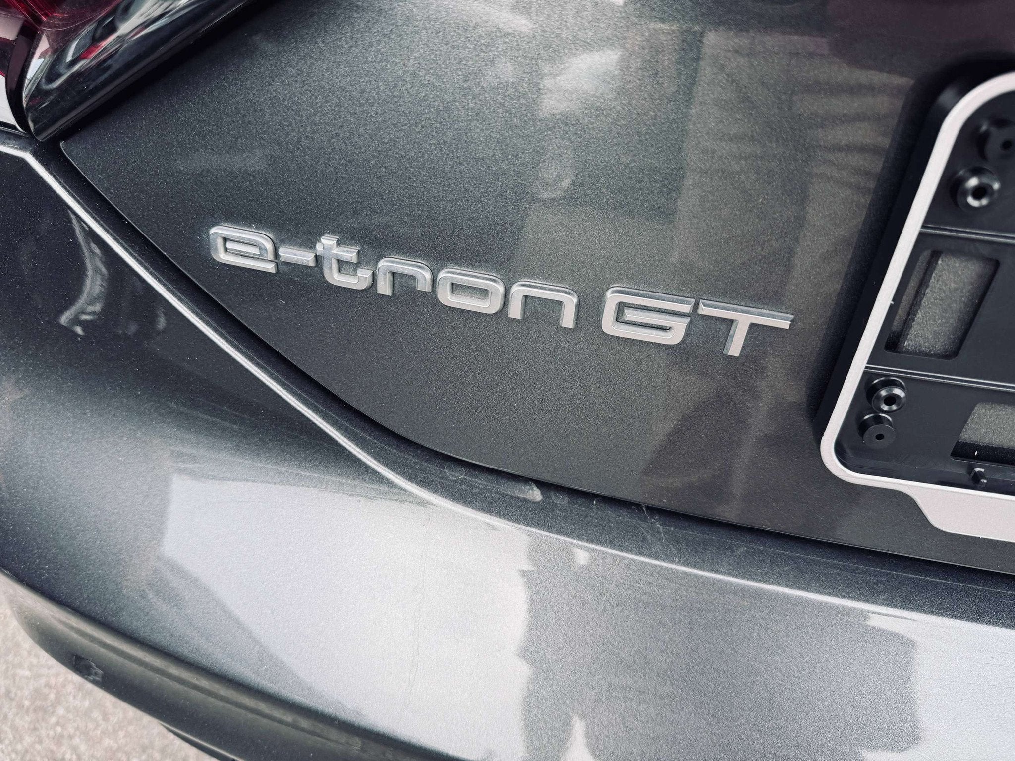 Audi e-tron GT E-Tron GT 93.4 kWh 60 Quattro, Garantie 1 An, Automaat, 4 deurs, Gebruikt, Zwart