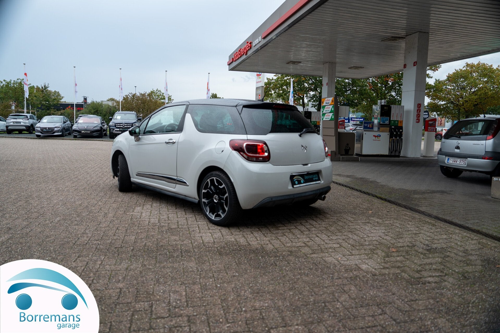 Citroen DS3 Navi | Camera | CarPlay | Cruise | Parkeersenso, 0 kg, 0 cilinders, 0 kg, Bedrijf