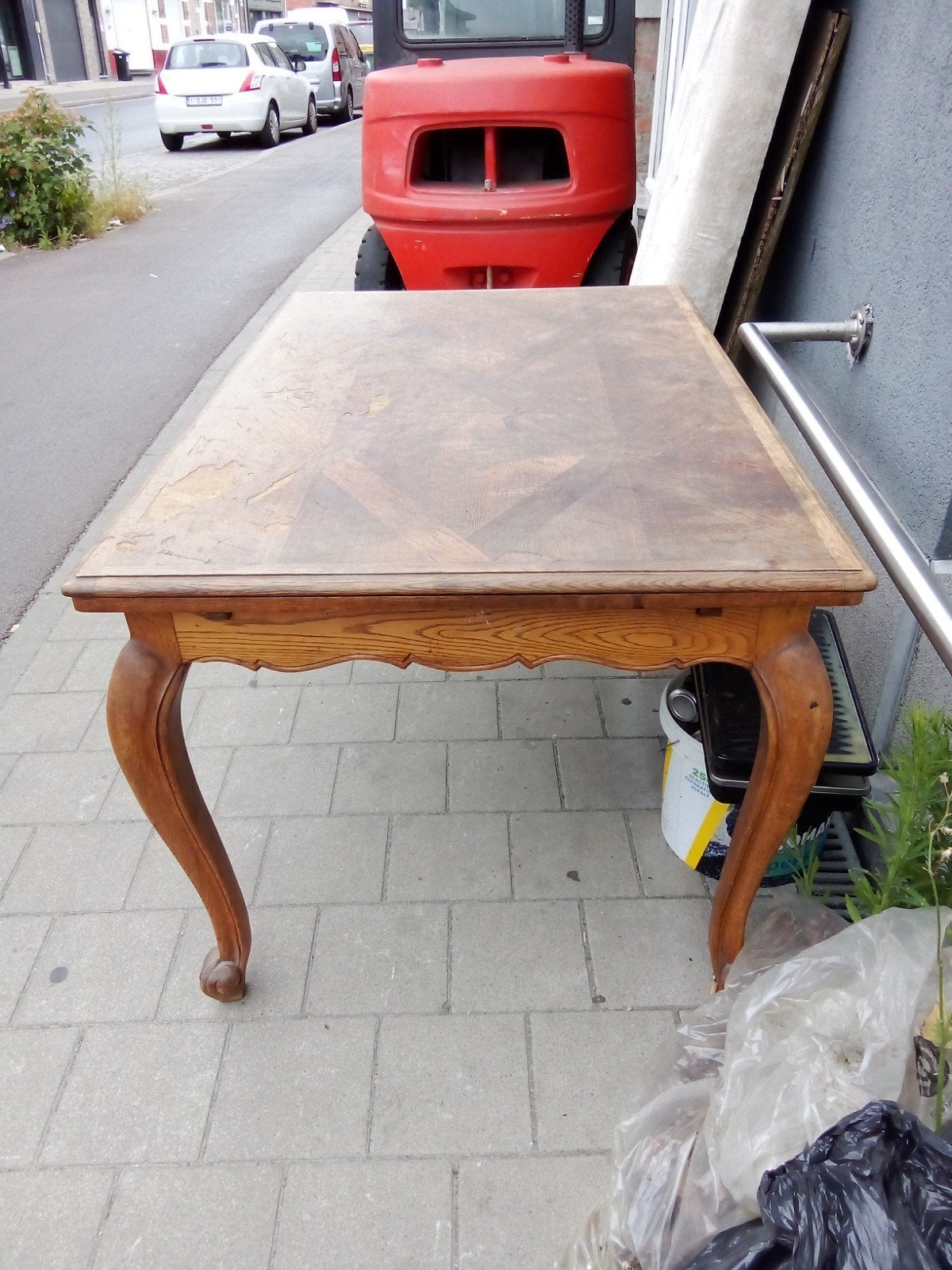 Salontafel, Enlèvement