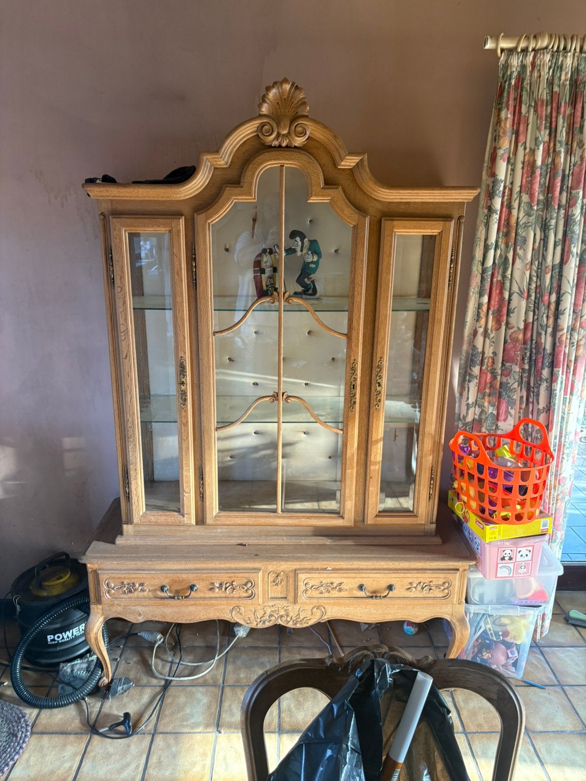 Vitrine en verre, Maison & Meubles, Armoires | Vitrines, 25 à 50 cm, Enlèvement, Utilisé, 200 cm ou plus