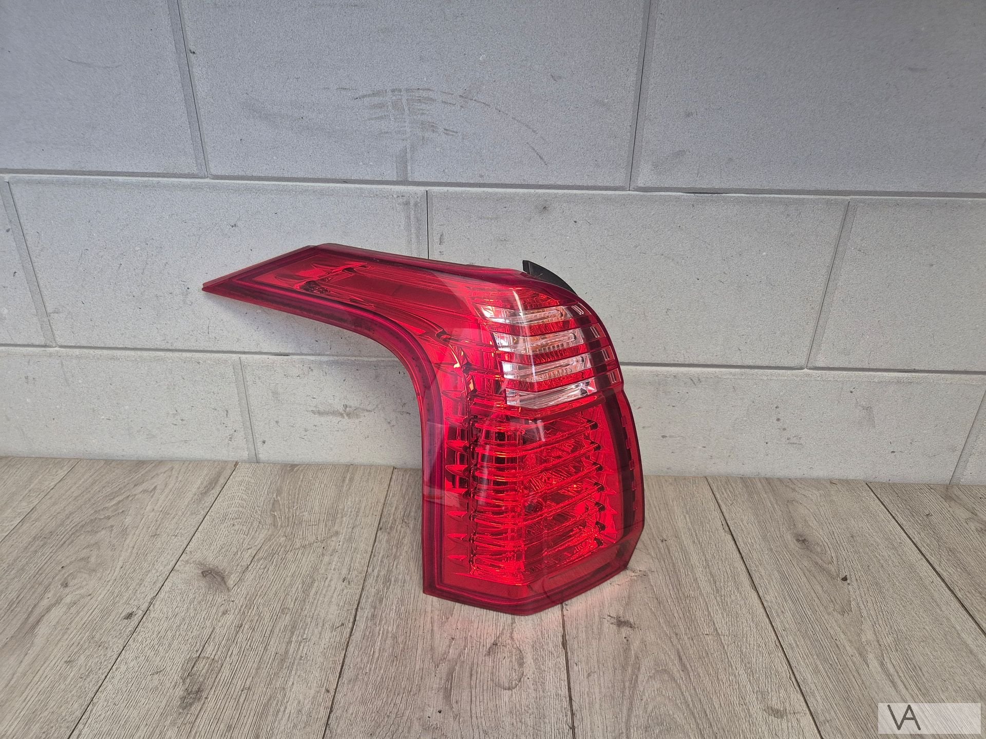 Achterlicht links van Peugeot 5008 2009 tot 2016 €50, Gebruikt, -, -, Ophalen of Verzenden