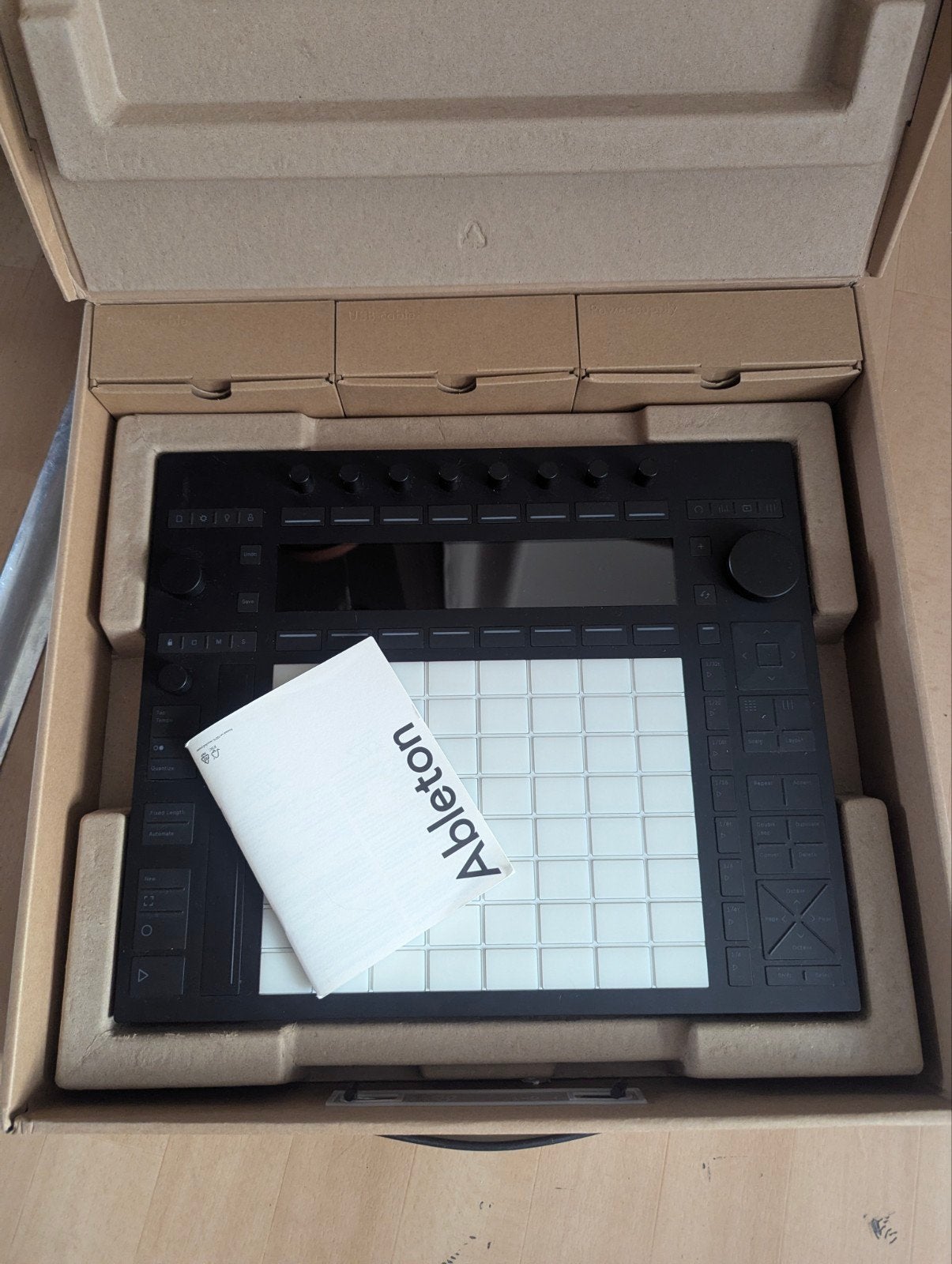 Ableton Push 3 - Controller edition, Musique & Instruments, DJ sets & Platines, Enlèvement ou Envoi, Comme neuf