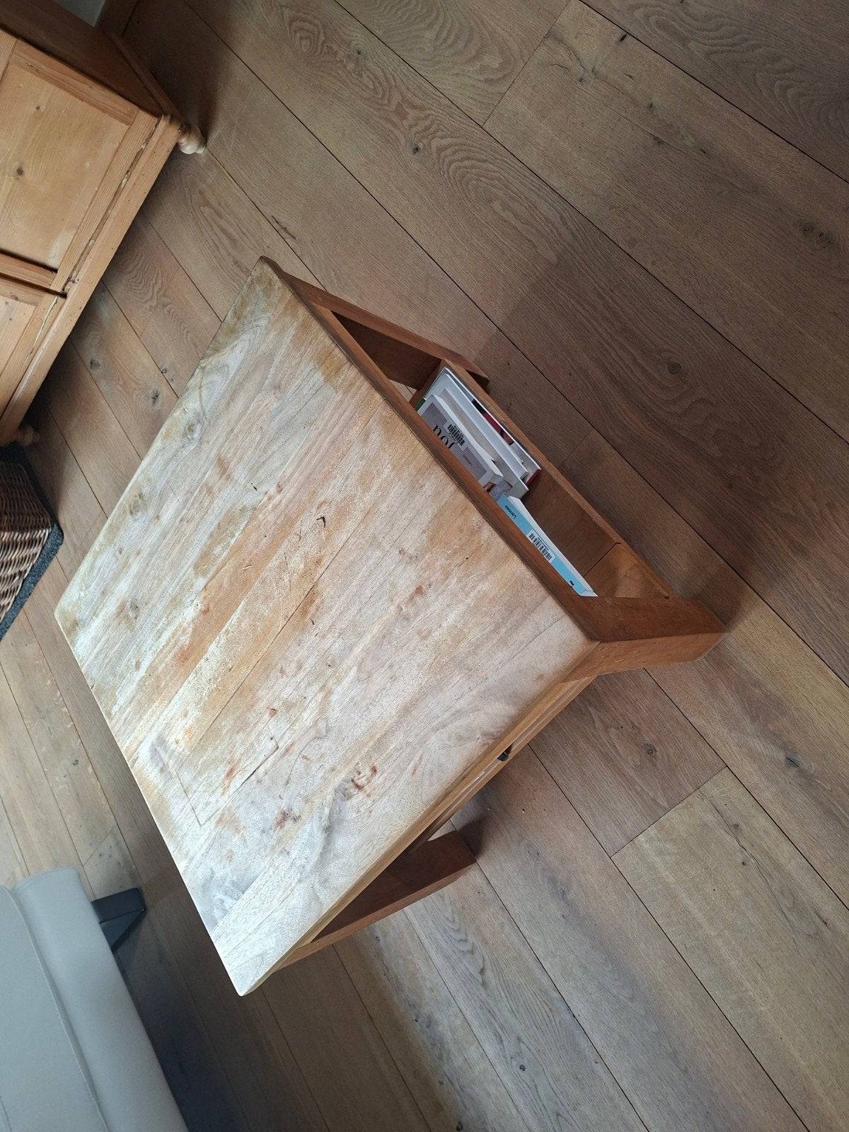 Table basse en bois dur, Maison & Meubles, Tables | Tables de salon, Enlèvement