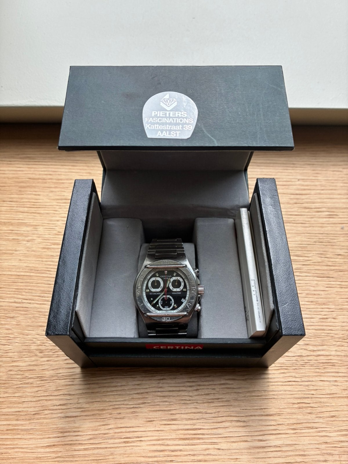Certina DS Cascadeur Chronograph G10 Quartz Compleet, Bijoux, Sacs & Beauté, Montres | Hommes, Utilisé, Enlèvement