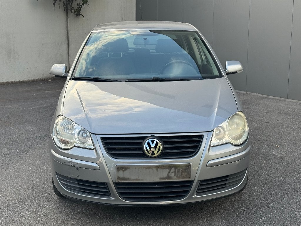 Vw polo 9N 1.4TDI 5deurs airco 209.000km euro4, Autos, Argent ou Gris, Achat, Entreprise, Boîte manuelle