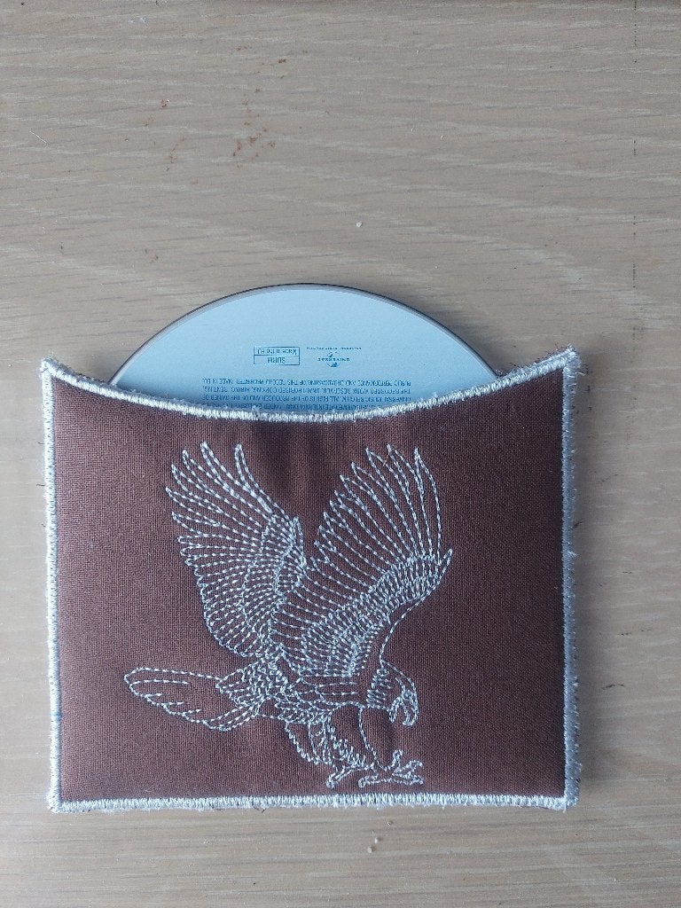 Pochette en tissu matelassé avec un aigle pour CD, Enlèvement ou Envoi, Neuf