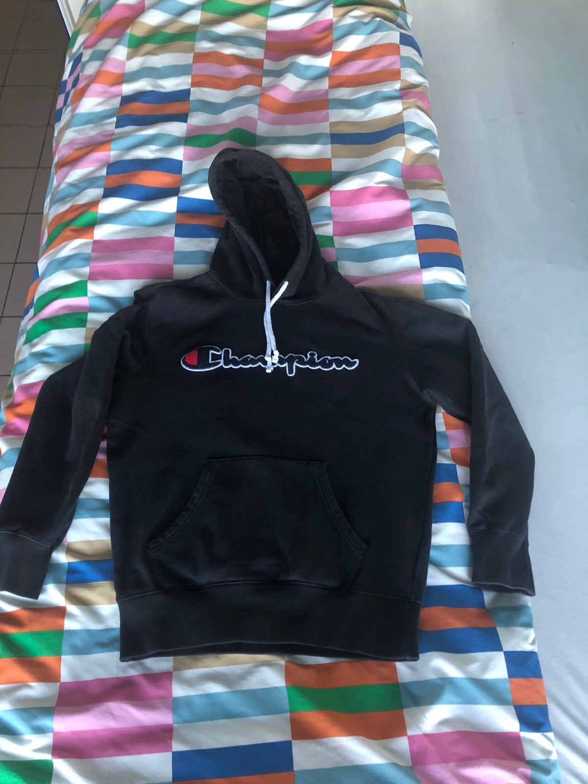 Zwarte dames hoodie Champion maat M, Kleding | Dames, Ophalen of Verzenden, Zo goed als nieuw, Maat 38/40 (M), Zwart