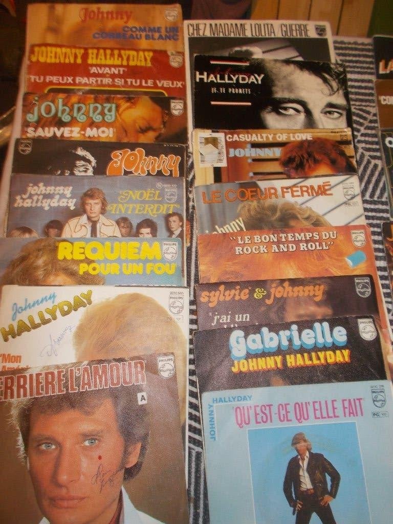 Lot de 77 vinyls 45 tours de Johnny Hallyday, CD & DVD, Pochette photo, Enlèvement ou Envoi, Utilisé, Single