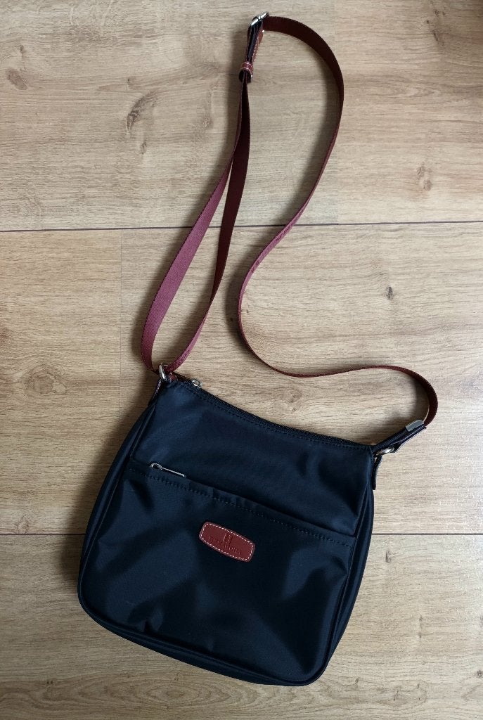 Sac à main - Hexagona - noir, Bijoux, Sacs & Beauté, Sacs | Sacs Femme, Enlèvement ou Envoi, Comme neuf, Noir, Sac à main