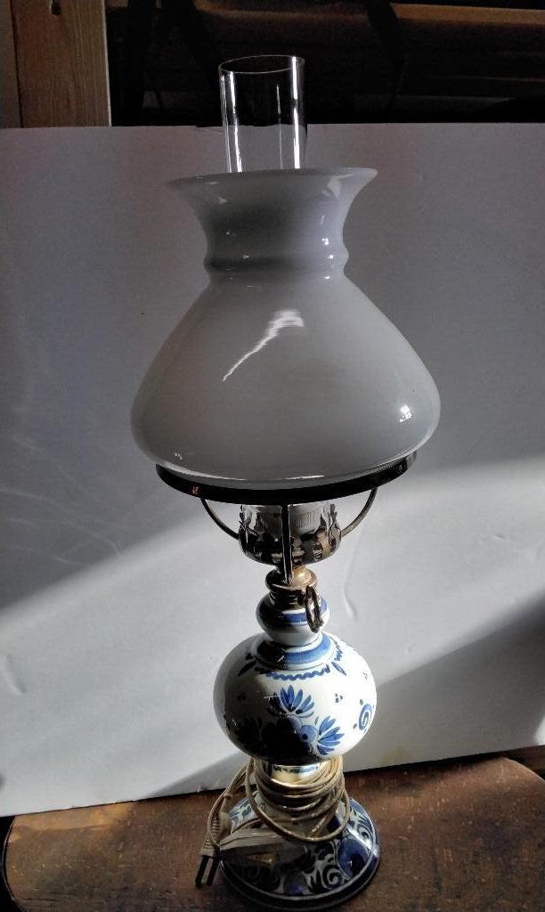 LAMPE PIED FAIENCE DELF, Antiquités & Art, Enlèvement ou Envoi