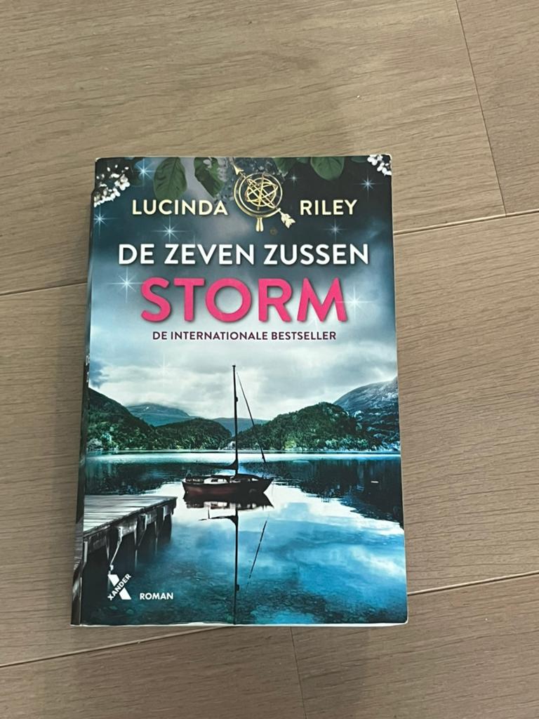 Vier boeken van de zeven zussen, Boeken, Ophalen, Gelezen