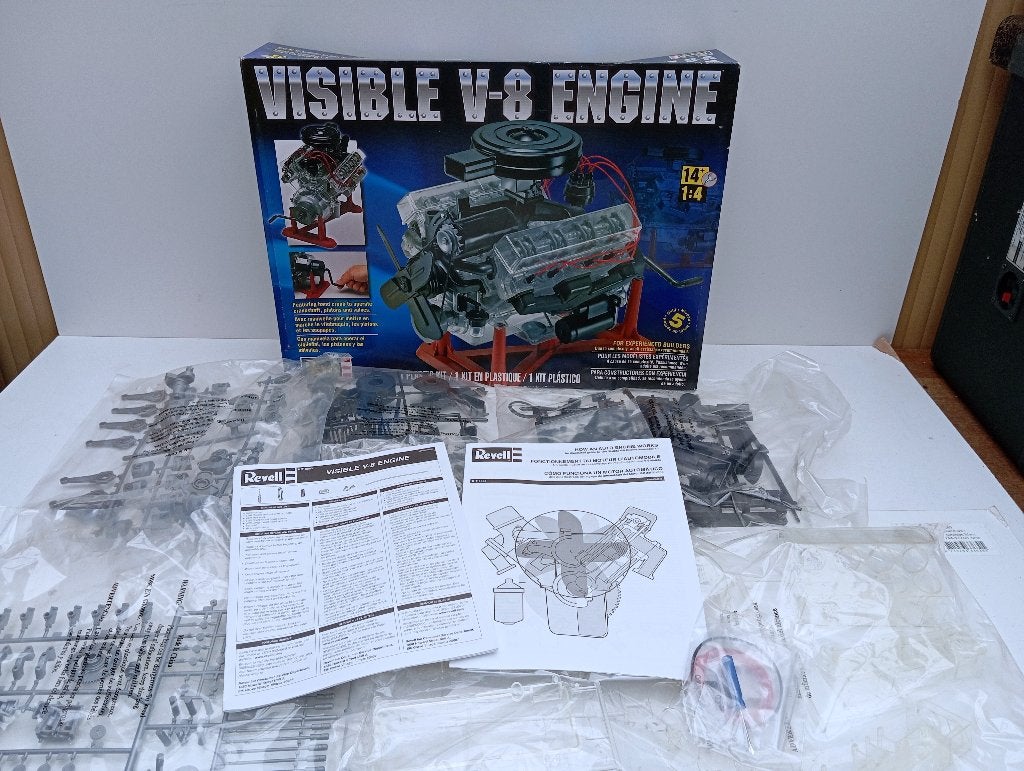REVELL 85-8883 VISIBLE V-8 ENGINE modelbouw, Ophalen of Verzenden, Zo goed als nieuw, Revell